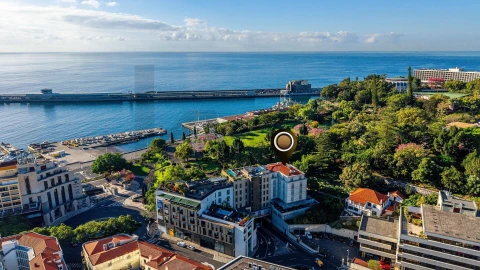 Garagem para Venda em Funchal (Se)