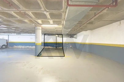 Garagem para Venda em Funchal (Se)