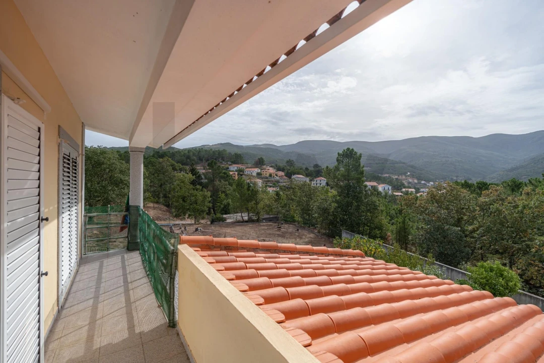 Moradia T4 para Venda em Aldeias e Mangualde da Serra Foto 28