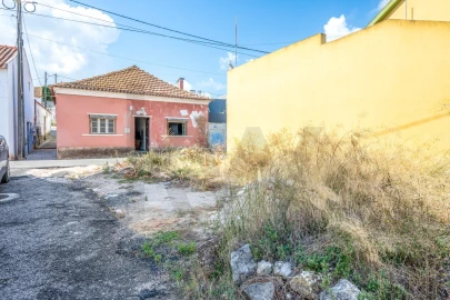 Moradia T3 para Venda em Lamas e Cercal