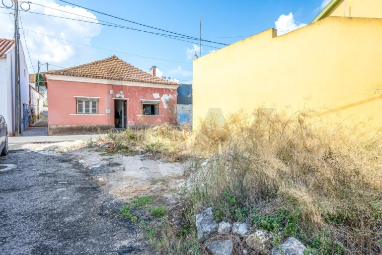 Moradia T3 para Venda em Lamas e Cercal Foto 17