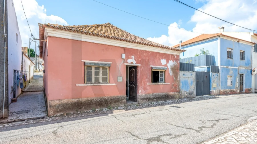 Moradia T3 para Venda em Lamas e Cercal