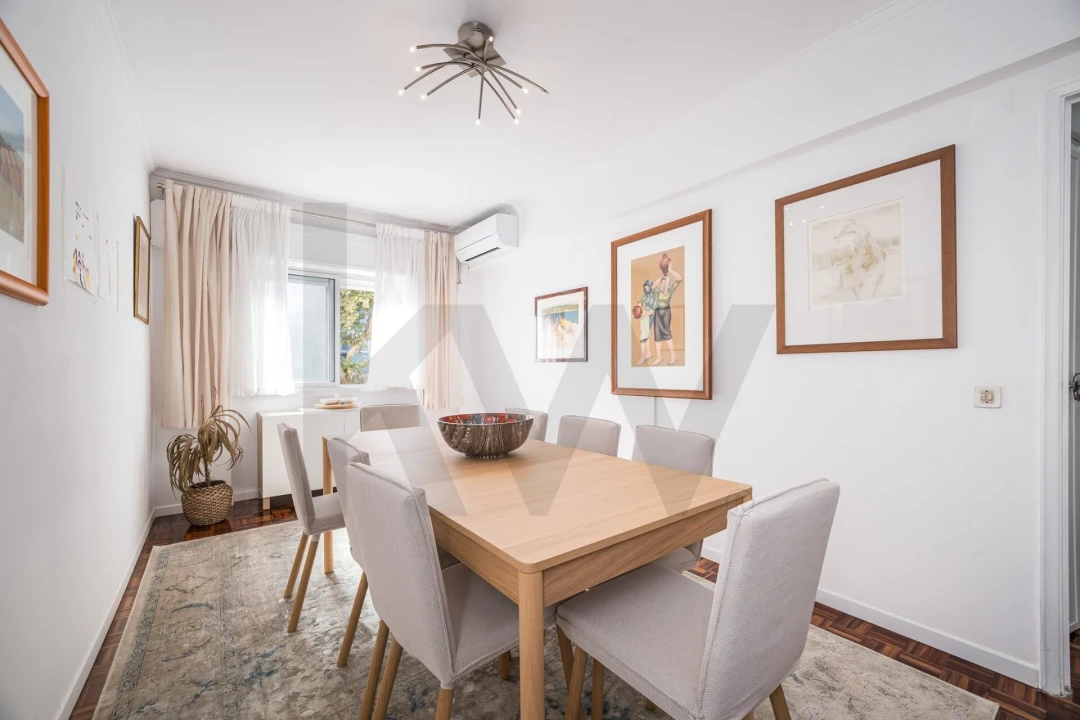 Apartamento T3 para Venda em Algés, Linda-A-Velha e Cruz Quebrada-Dafundo Foto 4