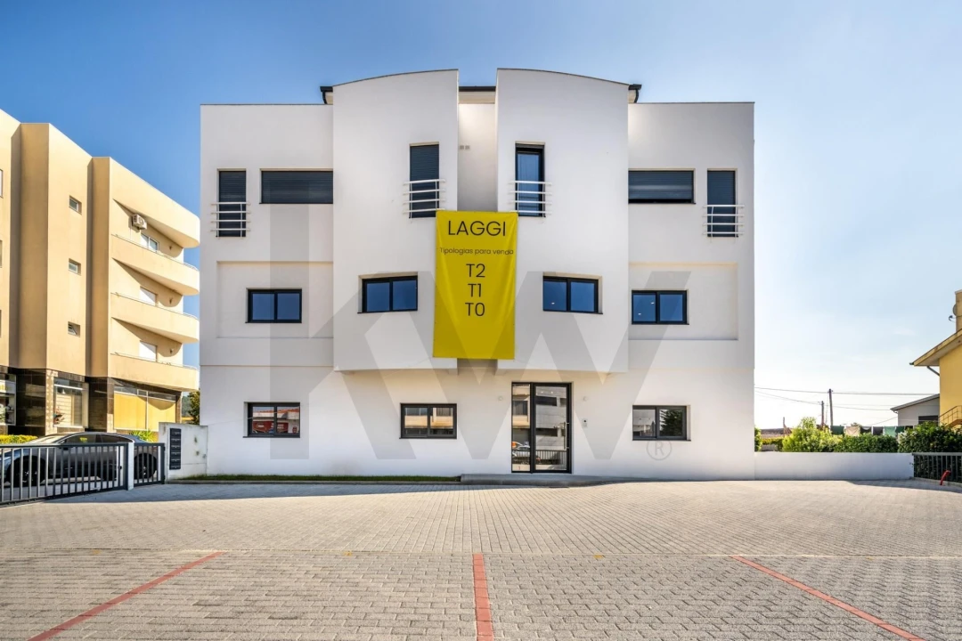 Apartamento T1 para Venda em Gandra Foto 11