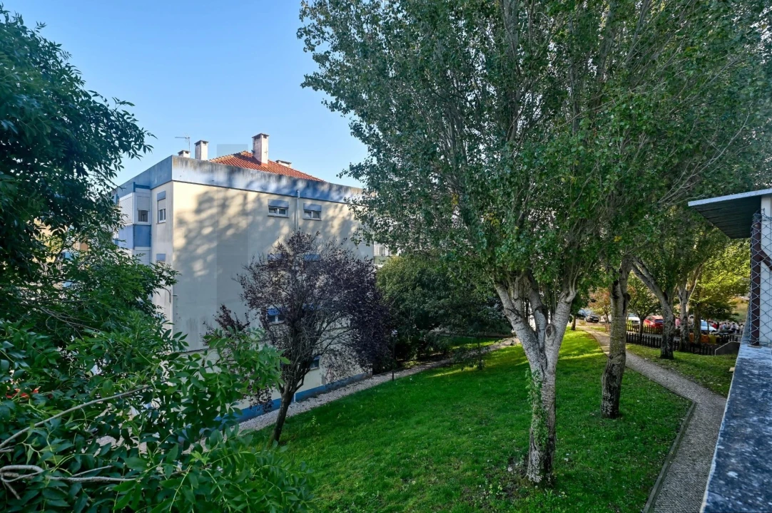 Apartamento T2 para Venda em Massamá e Monte Abraão Foto 21