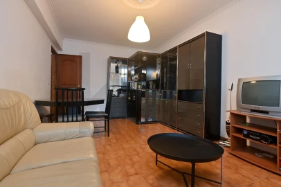Apartamento T2 para Venda em Massamá e Monte Abraão