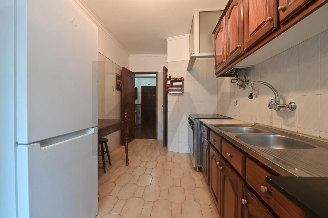 Apartamento T2 para Venda em Massamá e Monte Abraão Foto 1