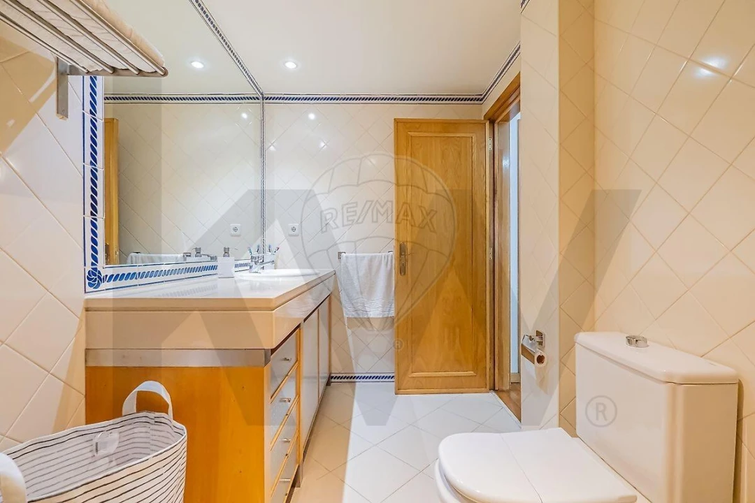 Apartamento T3 para Venda em Algés, Linda-A-Velha e Cruz Quebrada-Dafundo Foto 32