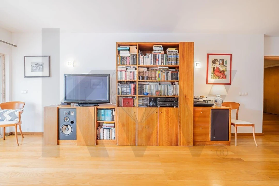 Apartamento T3 para Venda em Algés, Linda-A-Velha e Cruz Quebrada-Dafundo Foto 4
