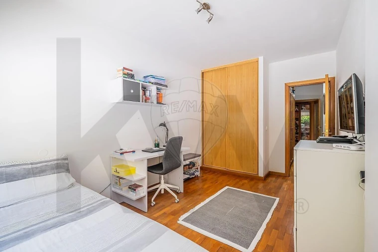 Apartamento T3 para Venda em Algés, Linda-A-Velha e Cruz Quebrada-Dafundo Foto 16
