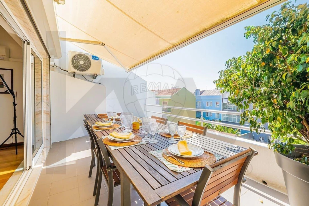 Apartamento T3 para Venda em Algés, Linda-A-Velha e Cruz Quebrada-Dafundo Foto 1