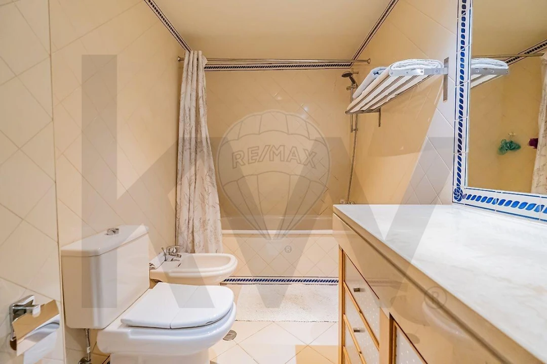 Apartamento T3 para Venda em Algés, Linda-A-Velha e Cruz Quebrada-Dafundo Foto 24