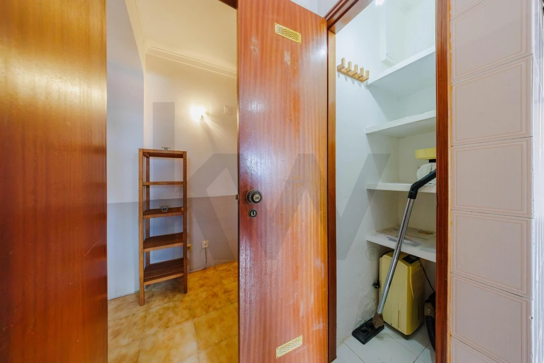 Apartamento T2 para Venda em Algueirão-Mem Martins Foto 25