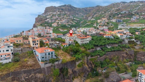 Moradia T4 para Venda em Camara de Lobos