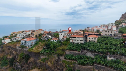 Moradia T4 para Venda em Camara de Lobos