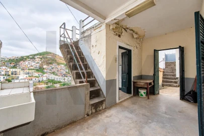 Moradia T4 para Venda em Camara de Lobos