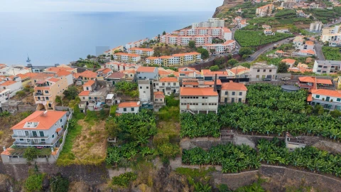 Moradia T4 para Venda em Camara de Lobos