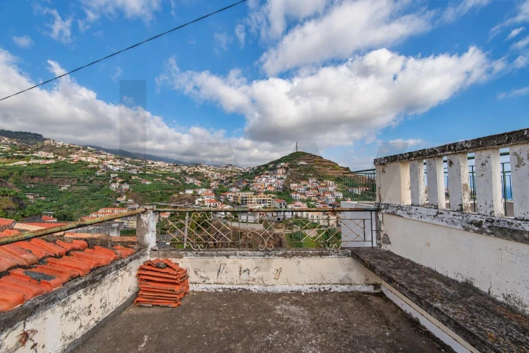 Moradia T4 para Venda em Camara de Lobos Foto 33