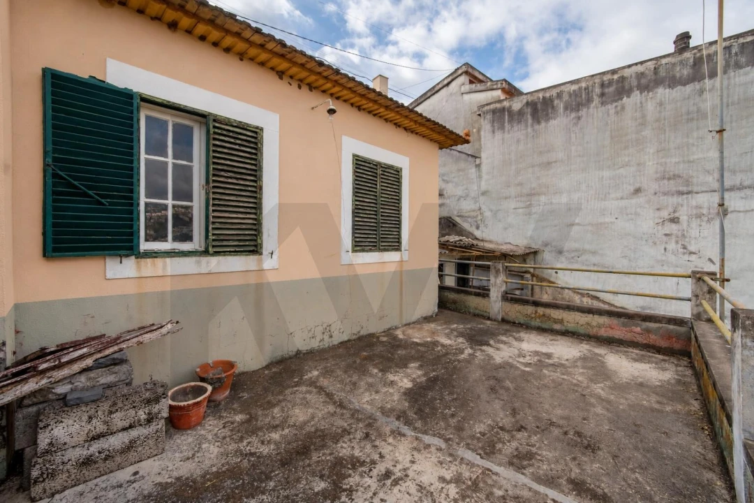 Moradia T4 para Venda em Camara de Lobos Foto 54