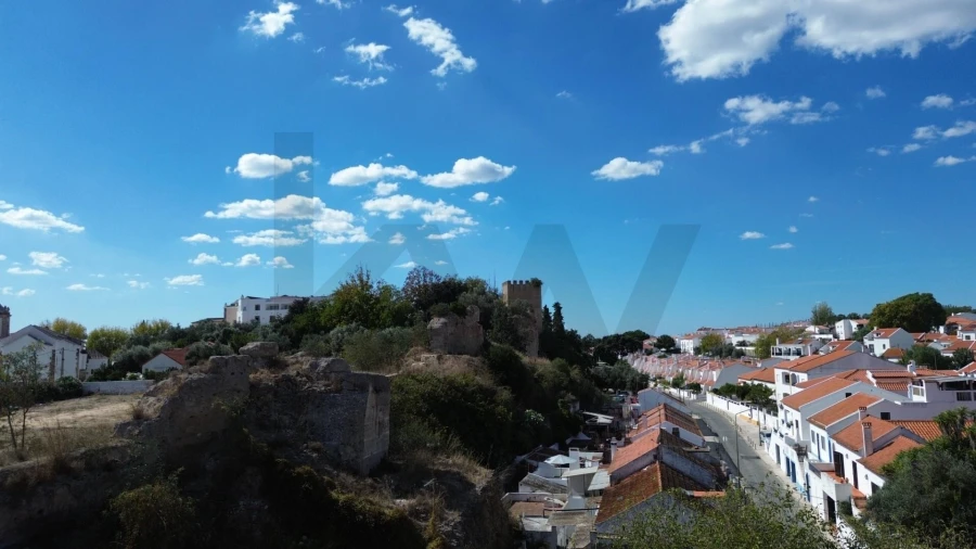 Moradia T1 para Venda em Santa Maria do Castelo e Santiago e Santa Susana Foto 21