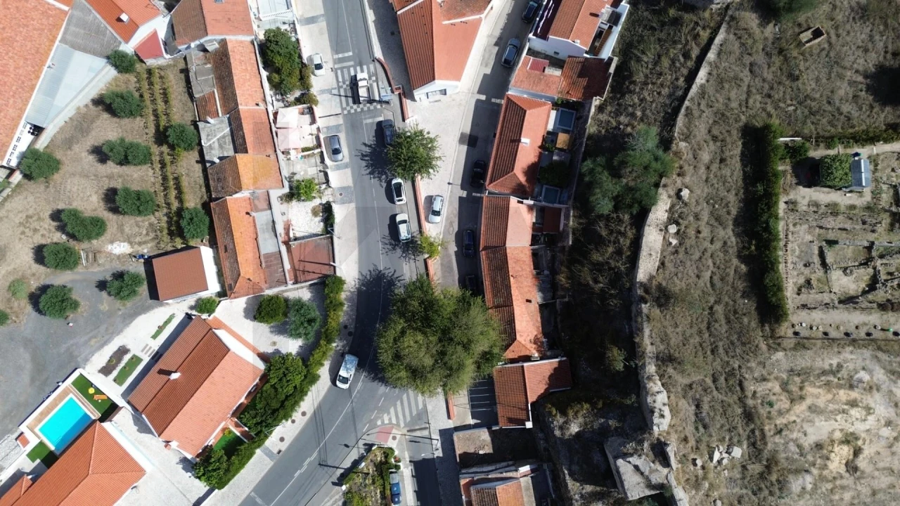 Moradia T1 para Venda em Santa Maria do Castelo e Santiago e Santa Susana Foto 22