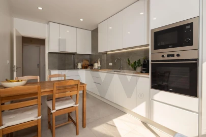 Apartamento T3 para Venda em Alfragide