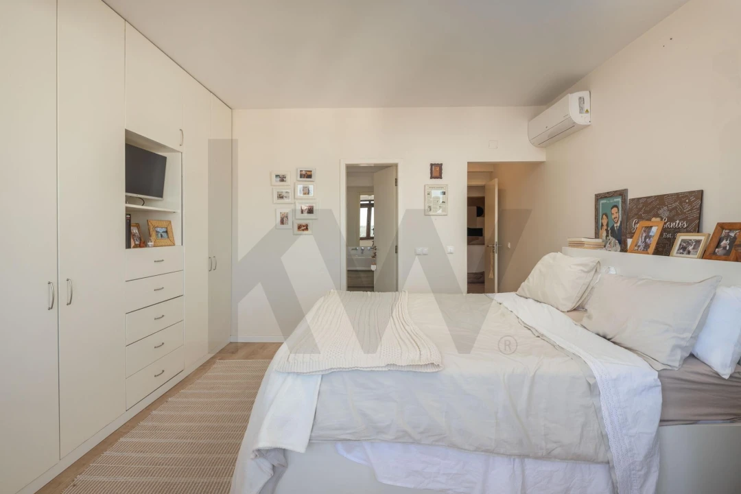Apartamento T3 para Venda em Alfragide Foto 16