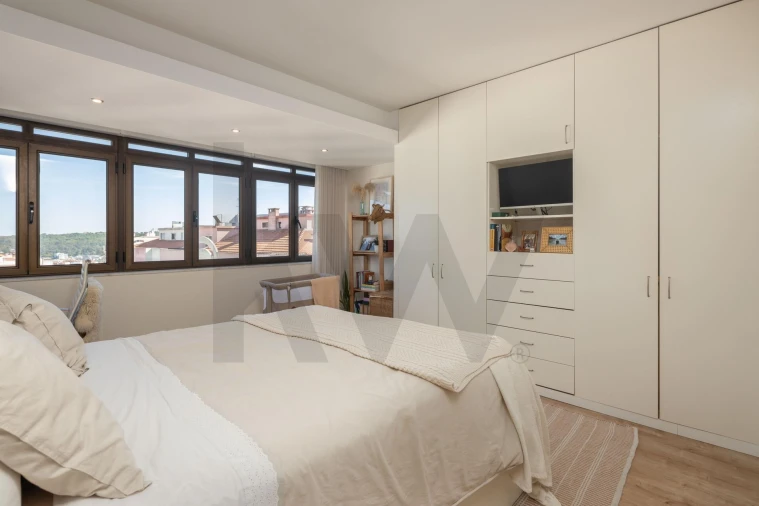 Apartamento T3 para Venda em Alfragide Foto 15
