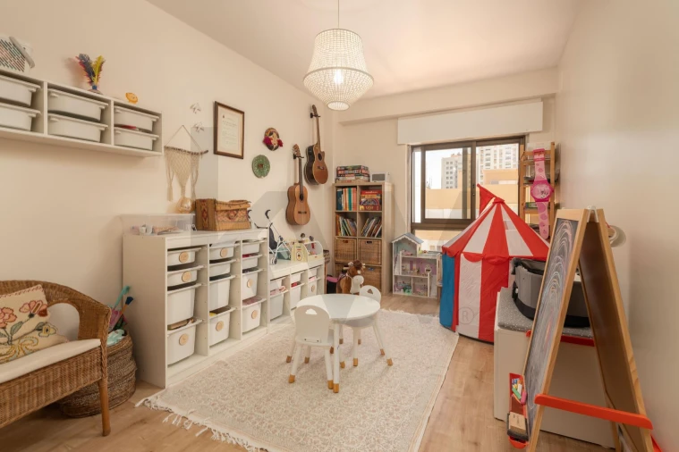 Apartamento T3 para Venda em Alfragide Foto 12
