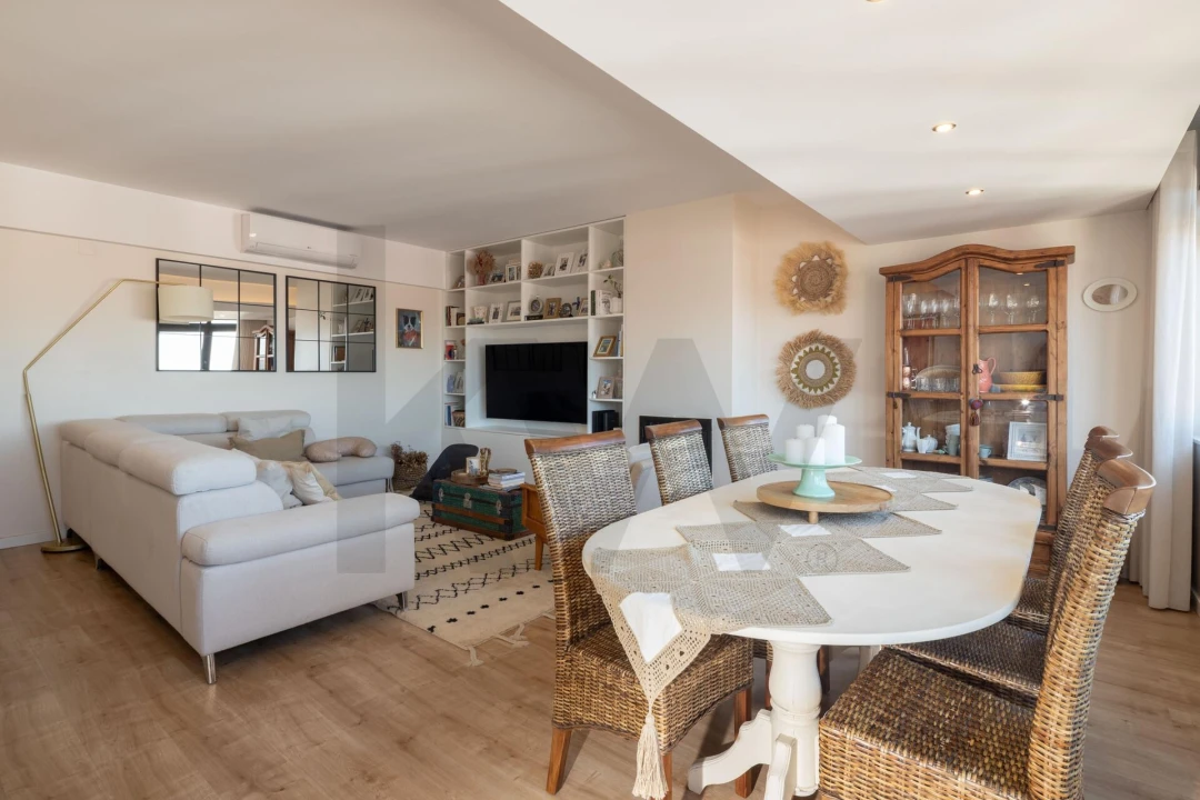 Apartamento T3 para Venda em Alfragide Foto 5