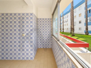 Apartamento T2 para Venda em Oeiras e São Julião da Barra, Paço de Arcos e Caxias