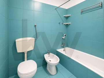 Apartamento T2 para Venda em Oeiras e São Julião da Barra, Paço de Arcos e Caxias