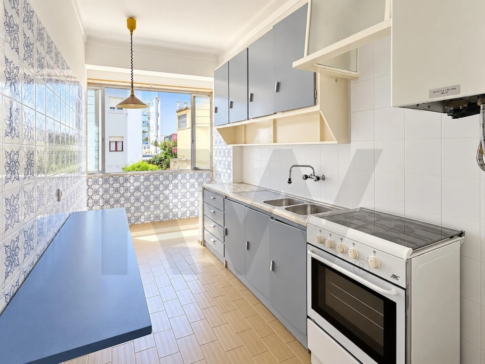 Apartamento T2 para Venda em Oeiras e São Julião da Barra, Paço de Arcos e Caxias Foto 2