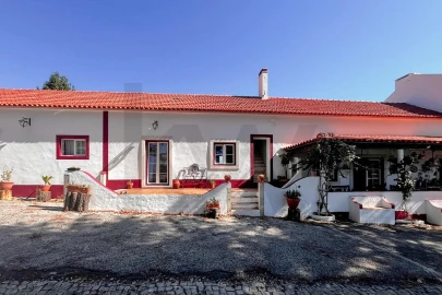 Quinta T9 para Venda em Enxara do Bispo, Gradil e Vila Franca do Rosário