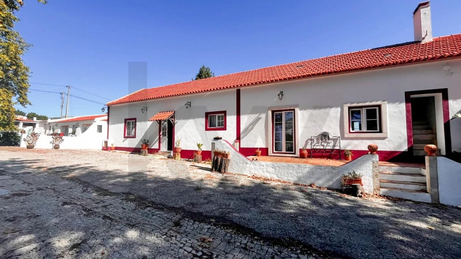 Quinta T9 para Venda em Enxara do Bispo, Gradil e Vila Franca do Rosário