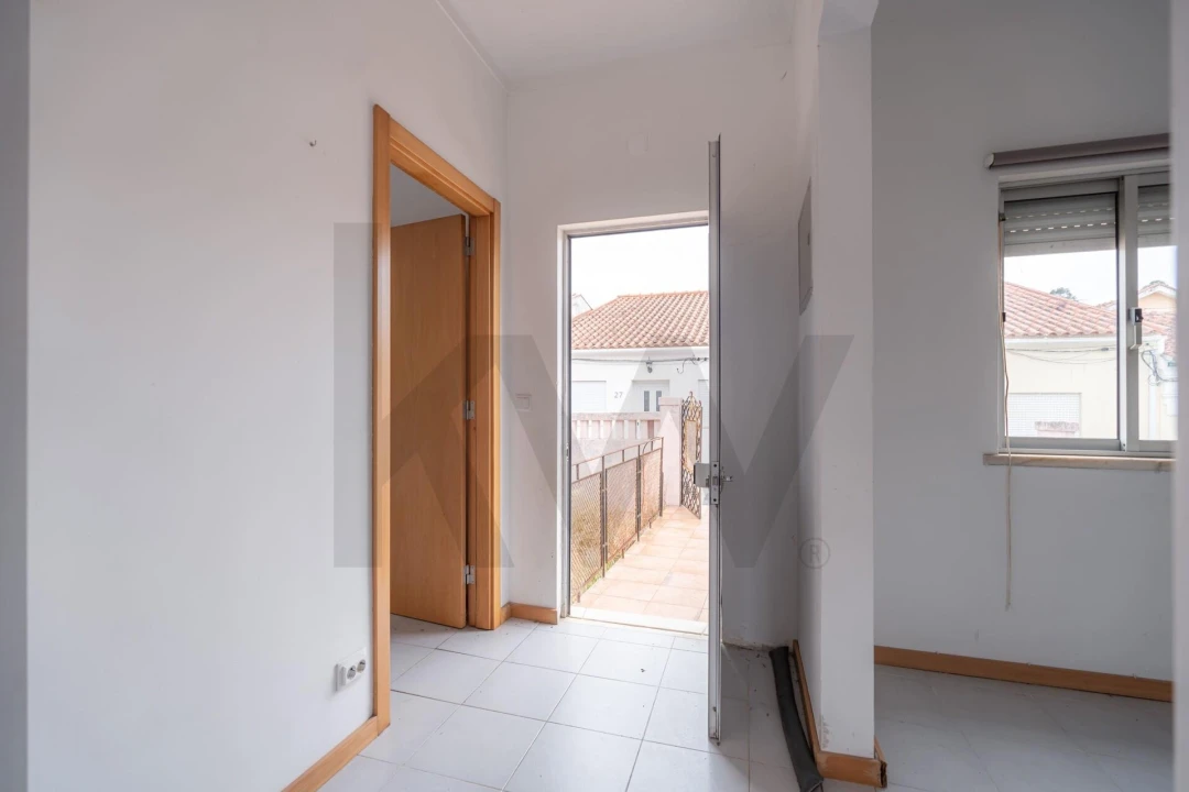 Apartamento T2 para Venda em São Martinho do Bispo e Ribeira de Frades Foto 13
