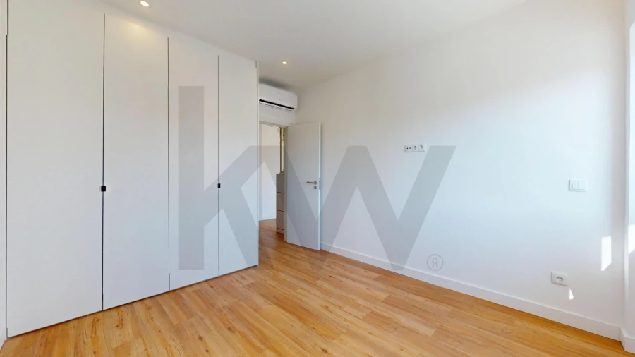 Apartamento T2 para Venda em Almada, Cova da Piedade, Pragal e Cacilhas Foto 9