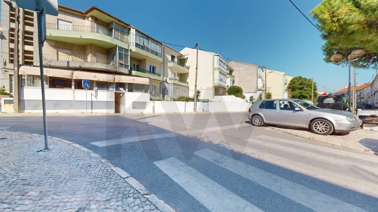Apartamento T2 para Venda em Almada, Cova da Piedade, Pragal e Cacilhas Foto 32