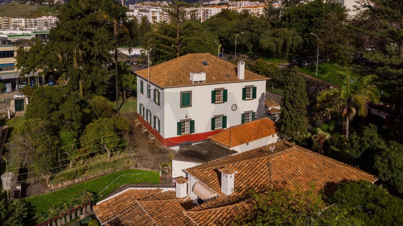 Moradia T5 para Venda em São Martinho Foto 6