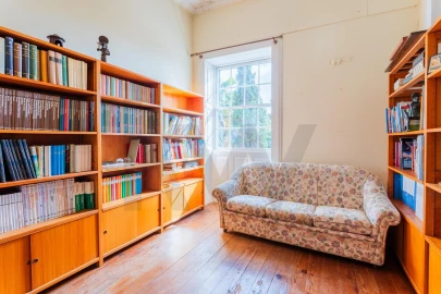 Moradia T5 para Venda em São Martinho