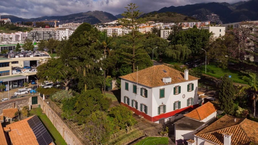 Moradia T5 para Venda em São Martinho Foto 7
