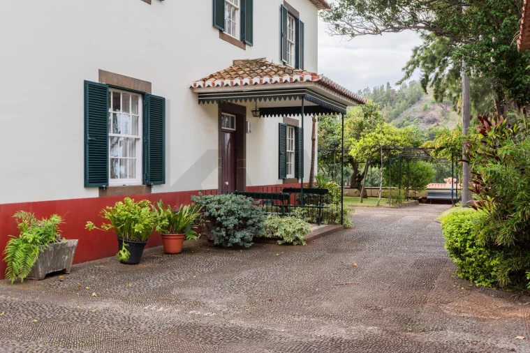 Moradia T5 para Venda em São Martinho Foto 2