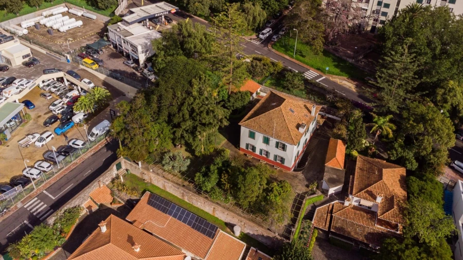 Moradia T5 para Venda em São Martinho Foto 10