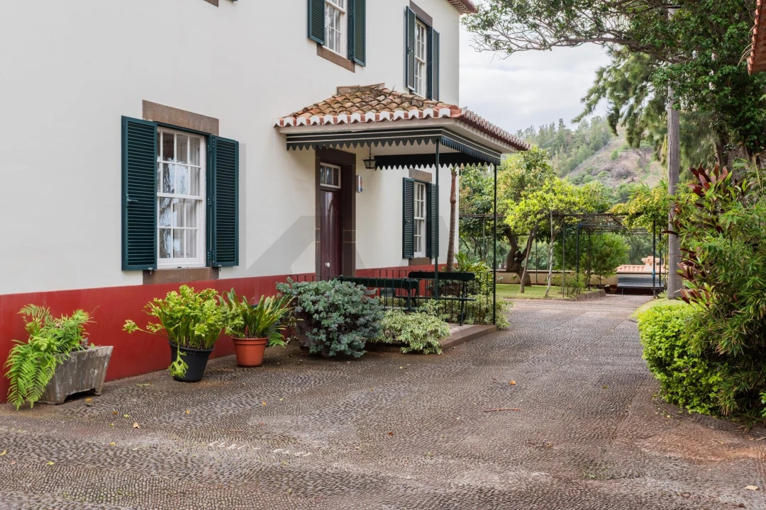 Moradia T5 para Venda em São Martinho Foto 2