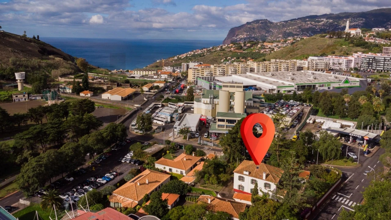 Moradia T5 para Venda em São Martinho Foto 4