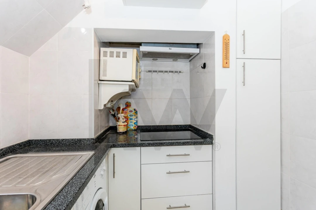 Apartamento T2 para Venda em Beato Foto 17