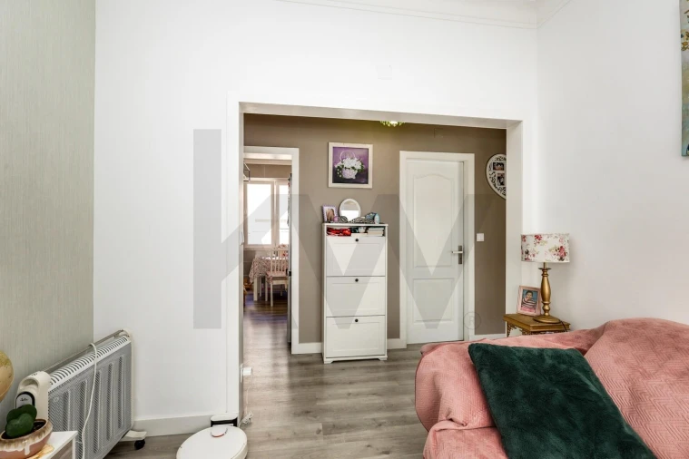 Apartamento T2 para Venda em Queluz e Belas Foto 4