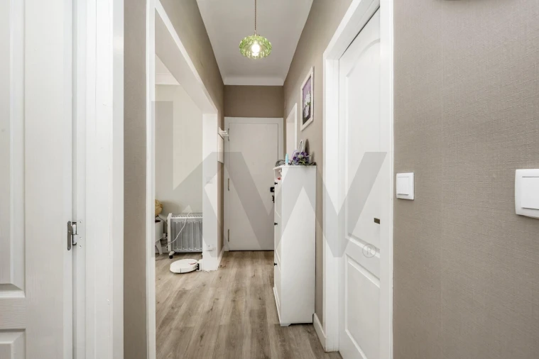Apartamento T2 para Venda em Queluz e Belas Foto 7