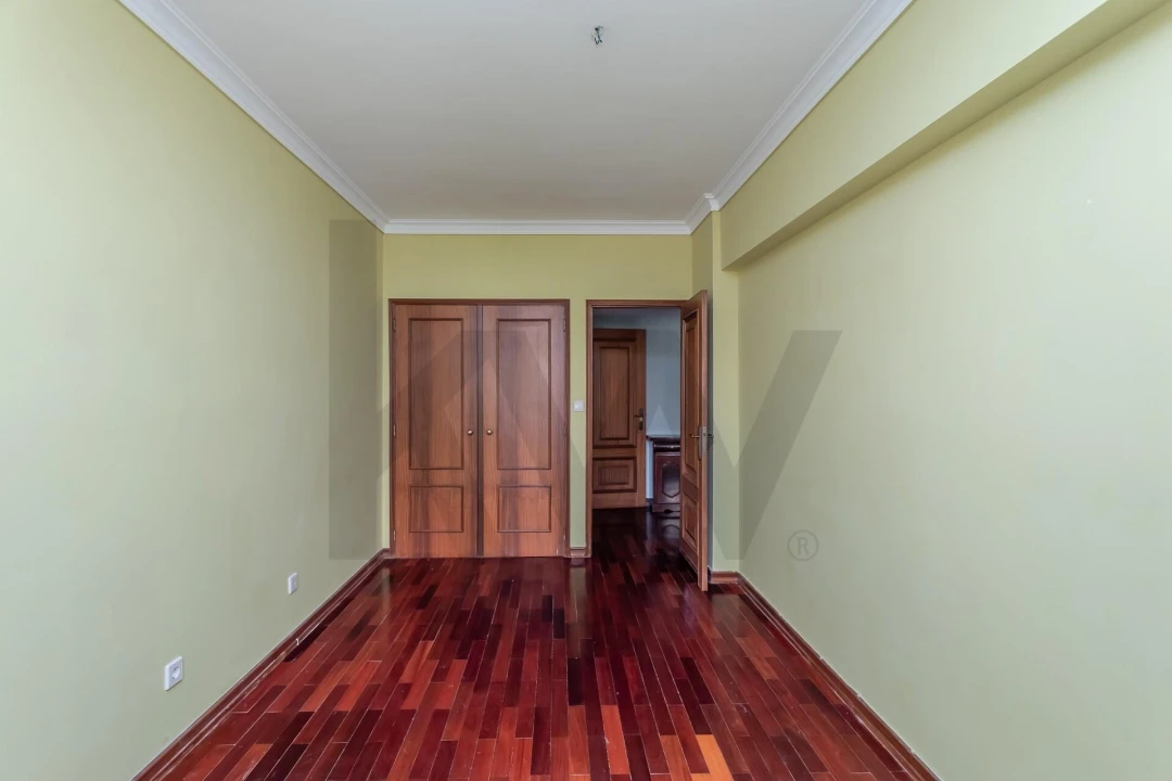 Apartamento T2 para Arrendamento em Ajuda Foto 10