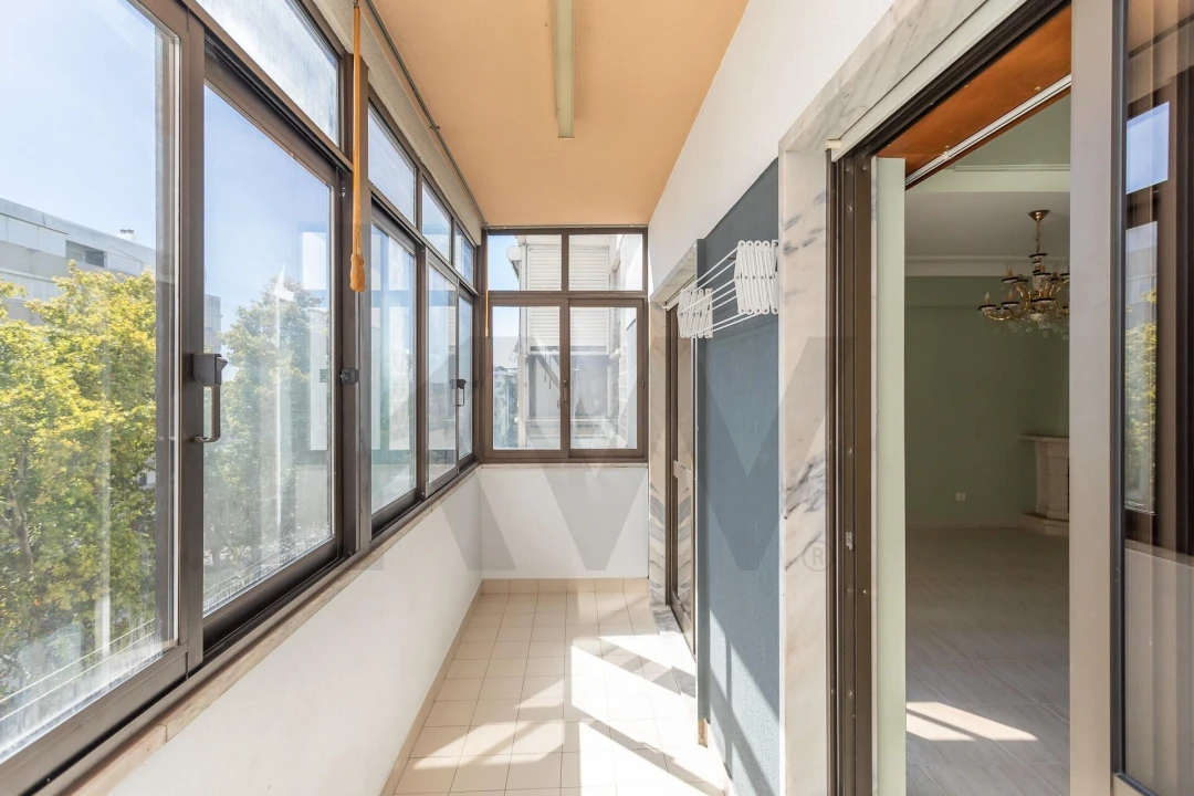 Apartamento T2 para Arrendamento em Ajuda Foto 18